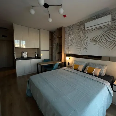 Новая Квартира У Моря Apartment